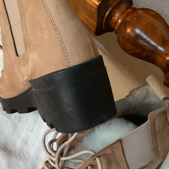 Eileen Fisher Taupe Lace-Up Shearling-Trim Ankle Boots 8 - Picture 8 of 8